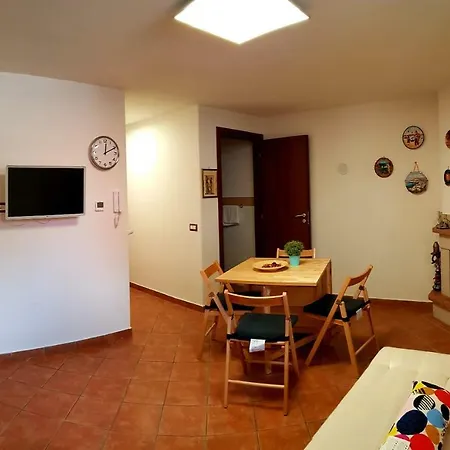 Polio * קסטל די סנגרו