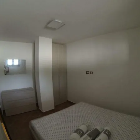 Polio * קסטל די סנגרו